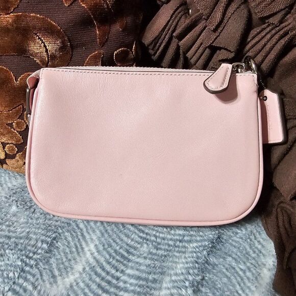 Coach Nolita 15 Wristlet Purse in Soft Pink Leather - Picture 2 of 5
